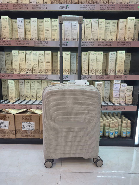 چمدان سایز کابین پاستیلی پلی پروپلین صد در صد نشکن