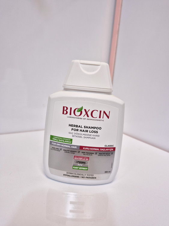 شامپو ضد ریزش بیوکسین مدل کلاسیک مخصوص موهای خشک